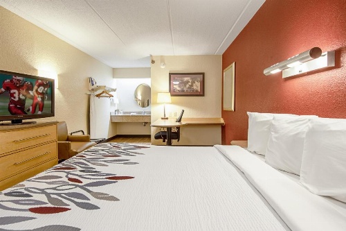 Red Roof Inn Milford - New Haven image 20