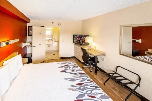 Red Roof Inn Milford - New Haven image 9
